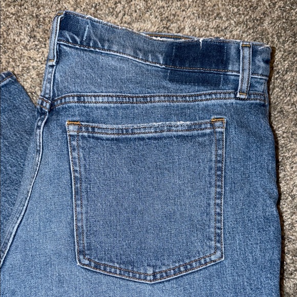 Abercrombie & Fitch The 90’s Relaxed Jean High Rise - Picture 2 of 7